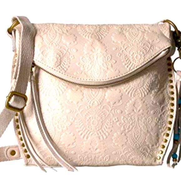 The Sak Bags Euc The Sak Silverlake Crossbody Stone Cream Leather